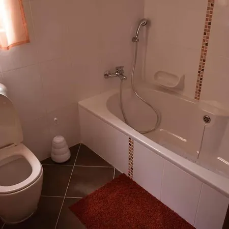 Xaghra Room בית אירוח